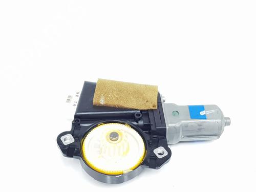 Used Right rear window motor TOYOTA LAND CRUISER PRADO (_J15_) 3.0 D-4D (KDJ155_, KDJ150_, KDJ150R, KDJ155R) (190 hp) 21003535