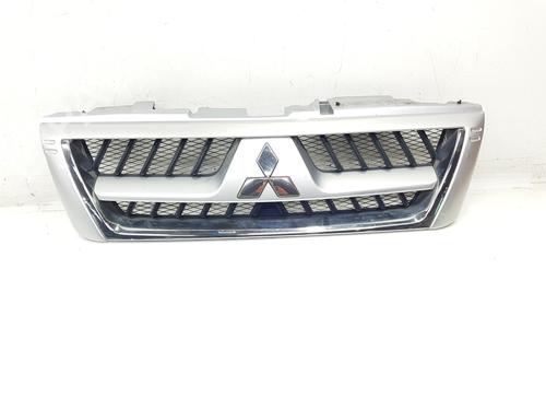 Used Grille MITSUBISHI PAJERO III (V7_W, V6_W) [1999-2007]  32778658