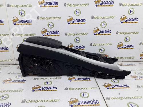 Used Armrest / Center console BMW X5 (E70) xDrive 30 d (211 hp) 7153109