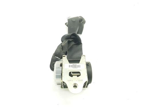 Used Front right seatbelt LAND ROVER DISCOVERY III (L319) 2.7 TD 4x4 (190 hp) 15616161