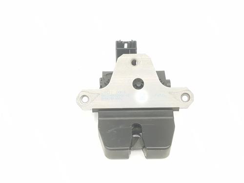 Used Tailgate lock LAND ROVER FREELANDER 2 (L359) 2.2 TD4 4x4 (150 hp) 15961443