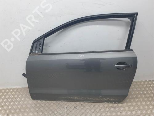 Used Left front door Left front door 38414701 38414701