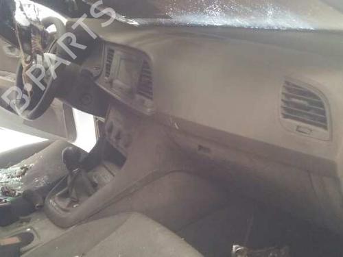 Lève-vitre avant gauche SEAT LEON (5F1) 1.6 TDI | BP13703044C22 