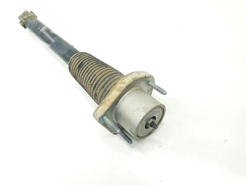 Used Right rear shock absorber Right rear shock absorber LAND ROVER RANGE ROVER SPORT II (L494) 3.0 TDV6 4x4 (258 hp) 33677018 33677018