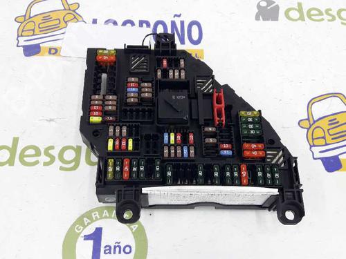 Used Fuse box BMW 5 Touring (F11) 535 d (299 hp) 2425403