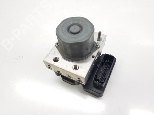 Used ABS pump MASERATI QUATTROPORTE VI 3.0 D (275 hp) 32387724