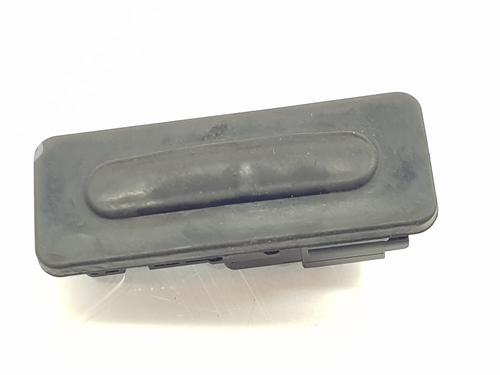 Used Tailgate handle PEUGEOT 2008 I (CU_) 1.6 BlueHDi 120 (120 hp) 24937724