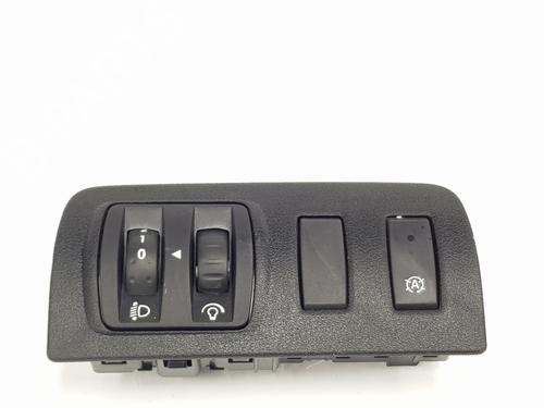 Used Headlight switch RENAULT SCÉNIC III (JZ0/1_) [2008-2016]  26231179