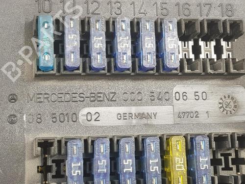 Fuse box MERCEDES-BENZ SPRINTER 2-t Van (B901, B902) 210 D (901.461, 901.462, 902.461, 902.462) | BP15889098E1 