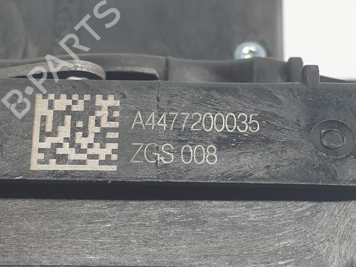 Front left lock MERCEDES-BENZ VITO Van (W447) 110 CDI (447.601, 447.603, 447.605) | BP28104052C98