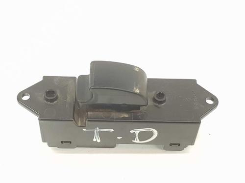 Used Right rear window switch MITSUBISHI L200 / TRITON (KA_T, KB_T) 2.5 DI-D 4WD (KB4T) (136 hp) 7263081