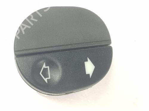 Used Right front window switch FORD FIESTA V (JH_, JD_) 1.3 (69 hp) 9967562