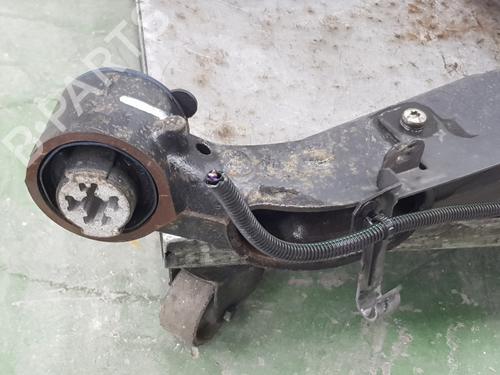 Right rear steering knuckle CITROËN JUMPY III Van (V_) 2.0 BlueHDi 120 | BP31924227M28