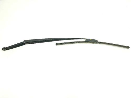 Used Front windshield wiper arm BMW 3 Compact (E46) 320 td (150 hp) 6785194