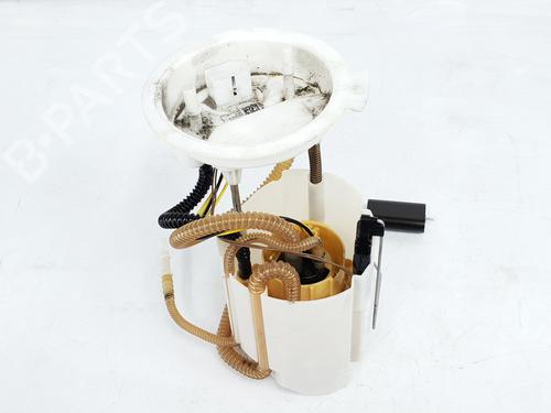 Used Fuel pump BMW X1 (F48) sDrive 18 d (150 hp) 23270090