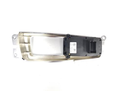 Switch BMW 5 (F10) 530 d xDrive | BP13097466I30 