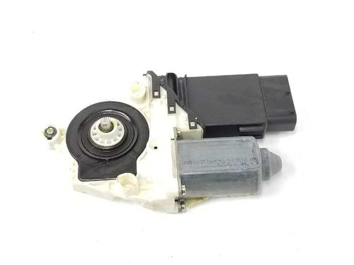 Used Right front window motor SEAT LEON (1M1) 1.6 16 V (105 hp) 3388042