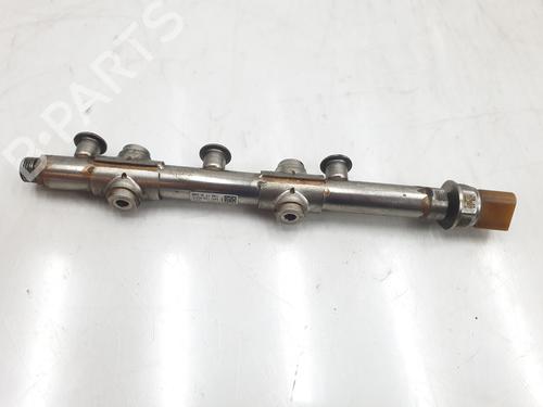 Used Injection rail Injection rail 37014236 37014236