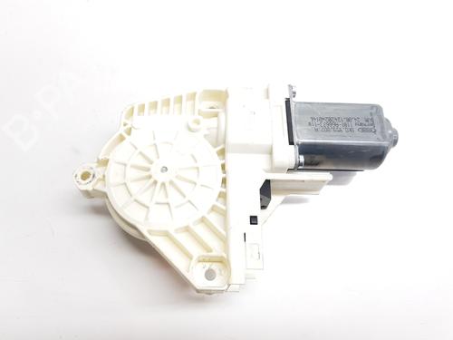 Rudehejsemotor forskærm højre AUDI A4 B8 Avant (8K5) 2.0 TDI (143 hp) 30471971