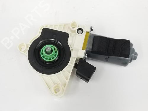 Used Right rear window motor MERCEDES-BENZ CLA Coupe (C117) CLA 220 CDI / d (117.303) (170 hp) 13700430