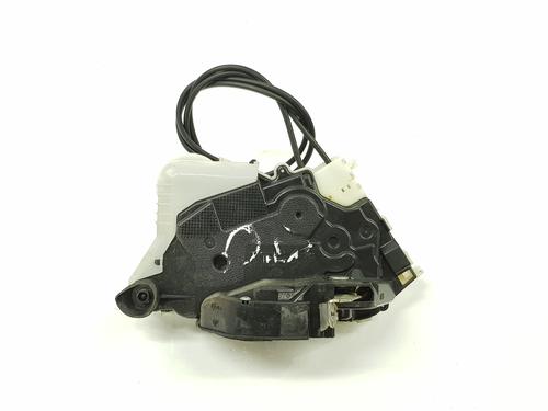 Used Front right lock TOYOTA YARIS (_P13_) 1.3 (NSP130_, NSP130) (99 hp) 7916186