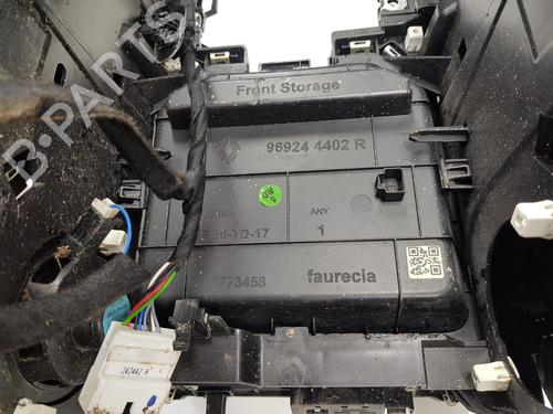 Armrest / Center console DACIA DUSTER (HM_) 1.3 TCe 130 (HMMF) | BP33220127I20 - Image 2