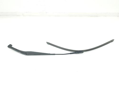 Used Front windshield wiper arm HYUNDAI TUCSON (TL, TLE) 1.6 CRDi hybrid 48V (136 hp) 15821477