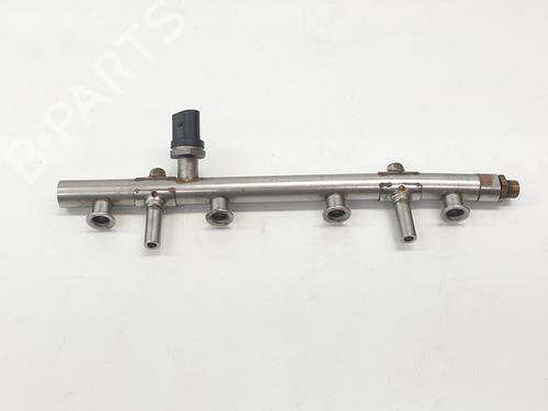 Used Injection rail Injection rail 37646896 37646896