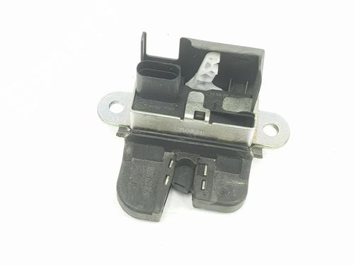tailgate-lock-vw-golf-vii-5g1-bq1-be1-be2-16-tdi-5g6827505b-5g6827505b-2012-2013-2014-2015-2016-2017-2018-2019-2020-2021-7706680 main image