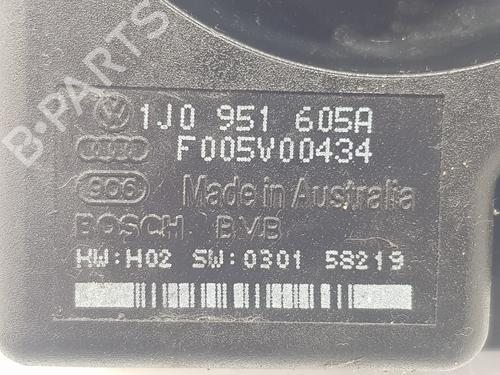 Horn VW TOUAREG (7LA, 7L6, 7L7) 3.0 V6 TDI | BP15839025E13 