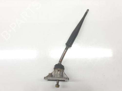 Used Gear lever TOYOTA LAND CRUISER 90 (_J9_) 3.0 TD (KZJ90_, KZJ95_, KZJ90R, KZJ95R, KZJ90W, KZJ95W) (125 hp) 31888081