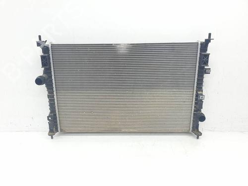 Used Water radiator Water radiator PEUGEOT 3008 II SUV (MC_, MR_, MJ_, M4_) Hybrid 180 (M4DGLU) (179 hp) 40155624 40155624