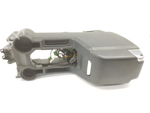 Armrest / Center console LAND ROVER DISCOVERY III (L319) 2.7 TD 4x4 | BP8049646I20 