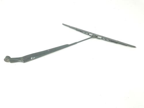 Used Front windshield wiper arm TOYOTA LAND CRUISER 90 (_J9_) 3.0 TD (KZJ90_, KZJ95_, KZJ90R, KZJ95R, KZJ90W, KZJ95W) (125 hp) 17683261