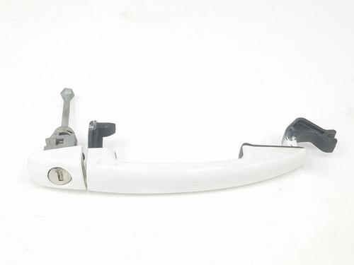 Used Front left exterior door handle PEUGEOT 2008 I (CU_) 1.5 BlueHDI 100 (102 hp) 18641348