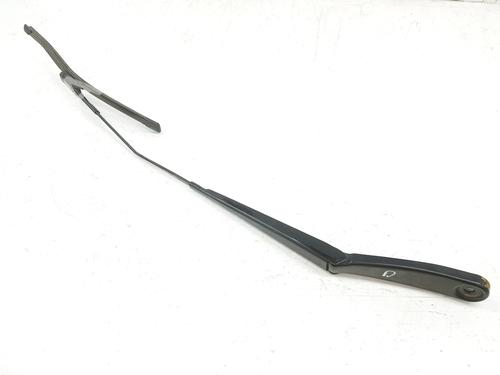 Used Front windshield wiper arm BMW X1 (F48) sDrive 16 d (116 hp) 11767790