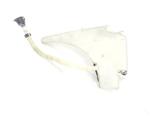 Used Windscreen washer tank BMW 3 (E90) 318 d (143 hp) 8847823