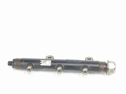 injection-rail-land-rover-discovery-iii-l319-2004-2005-2006-2007-2008-2009-31805812 main image