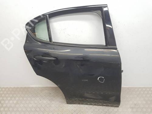 Used Right front door Right front door 39206990 39206990