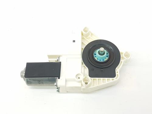 Used Right rear window motor AUDI A5 Sportback (8TA) 2.0 TDI (177 hp) 8218692