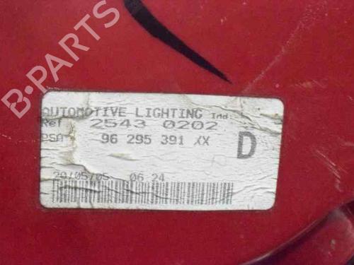 Right taillight PEUGEOT 607 (9D, 9U) 2.7 HDi 24V | BP1976520C35 