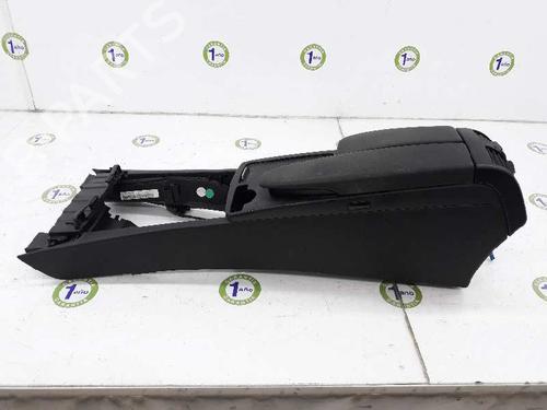Armrest / Center console MERCEDES-BENZ C-CLASS (W204) C 220 CDI (204.008) | BP7152595I20 