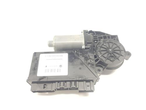 Right front window motor VW TOUAREG (7LA, 7L6, 7L7) 3.0 V6 TDI | BP15839028E20 