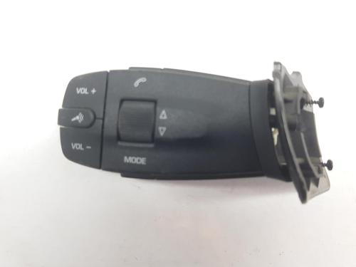 Used Steering wheel controls SEAT IBIZA IV (6J5, 6P1) 1.6 TDI (105 hp) 9710246