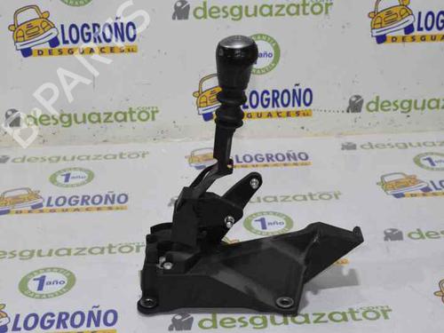 Used Gear lever NISSAN X-TRAIL II (T31) 2.0 dCi 4x4 (150 hp) 7420725
