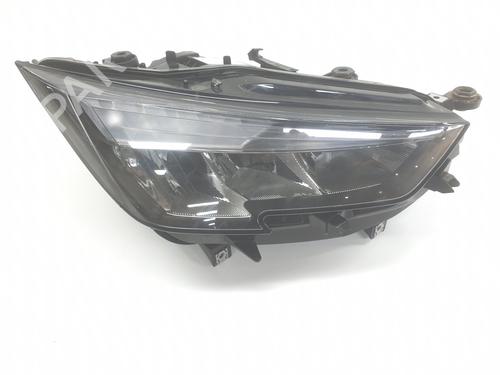 Used Right headlight SEAT ARONA (KJ7, KJP) [2017-2025]  31150375