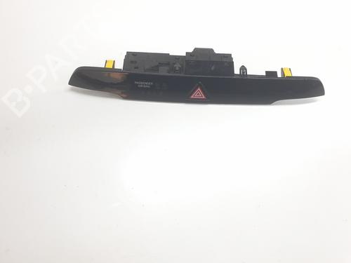 Used Warning switch HYUNDAI TUCSON (TL, TLE) 1.7 CRDi (116 hp) 22701958