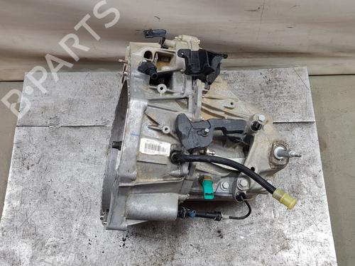 gearbox-renault-express-box-bodympv-2021-37430222 main image