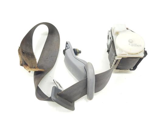 Sikkerhedssele bag højre TOYOTA LAND CRUISER 90 (_J9_) 3.0 TD (KZJ90_, KZJ95_, KZJ90R, KZJ95R, KZJ90W, KZJ95W) (125 hp) 32342525