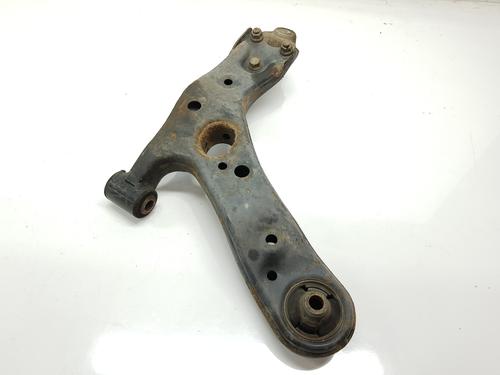 Used Left front suspension arm Left front suspension arm TOYOTA VERSO (_R2_) 2.0 D-4D (AUR20_, AUR20R) (126 hp) 35918388 35918388